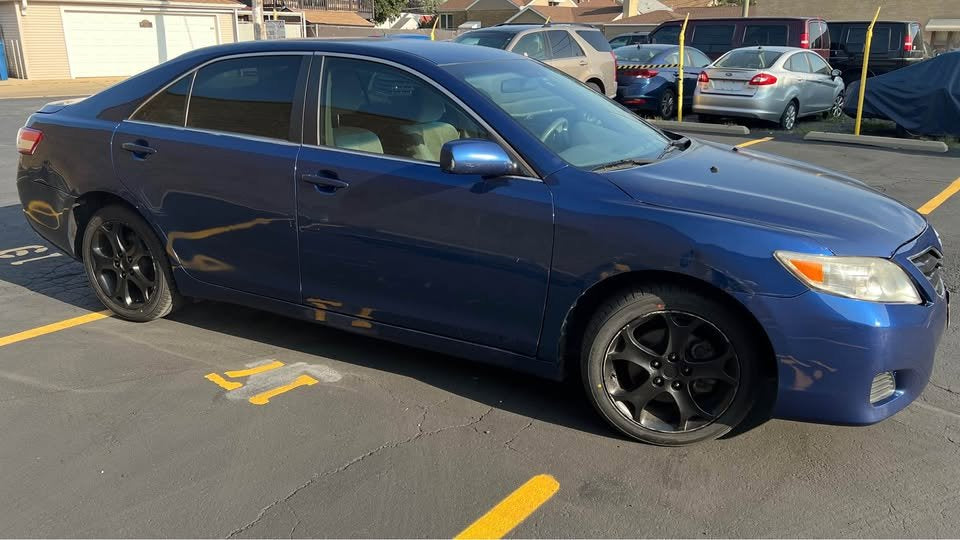 2010 Toyota Camry  Sedan 4D (162,922 Miles)