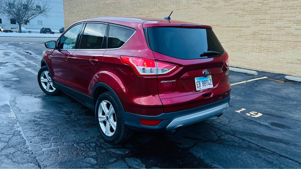 2016 Ford Escape  Se Sport Utility 4D (120,000 Miles)