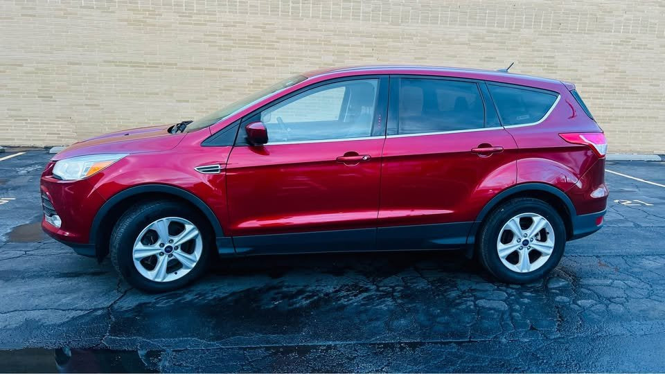 2016 Ford Escape  Se Sport Utility 4D (120,000 Miles)